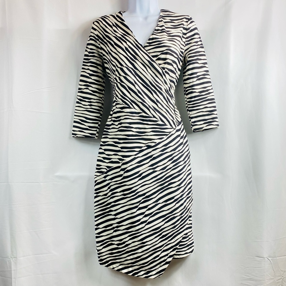 Chico’s Sz0 Standard Sz4 Textured Jessie Black White Stripe Faux Wrap Dress